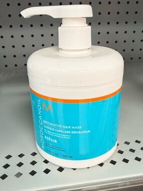 Moroccanoil Restorative Hair Mask - White & Blue Pump Bottle